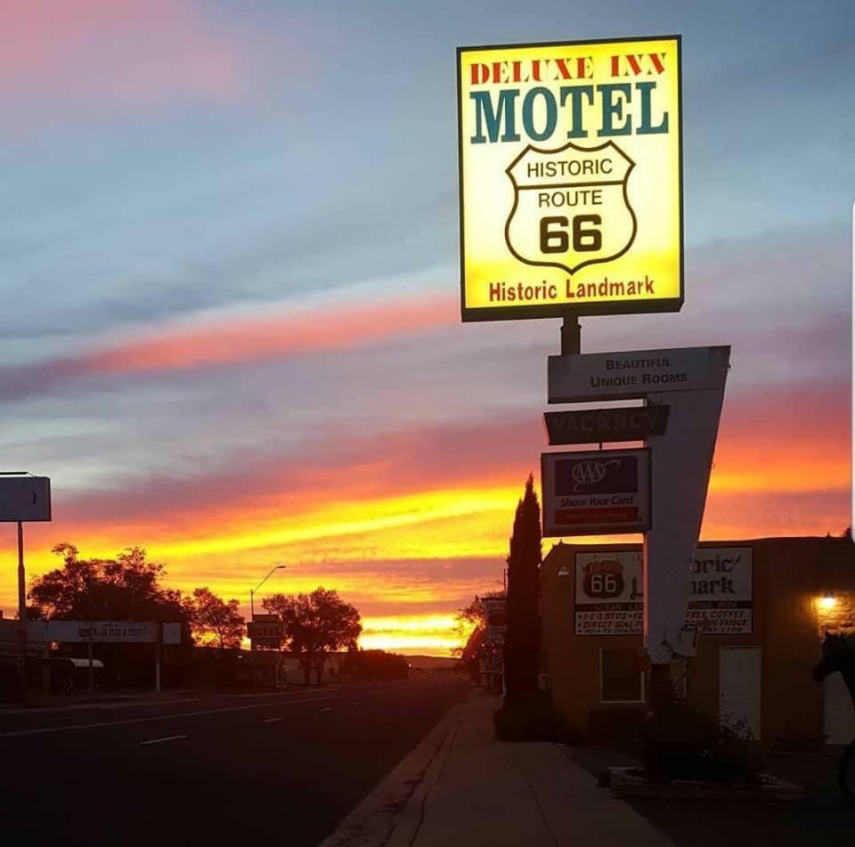 Deluxe Inn Seligman Exterior foto